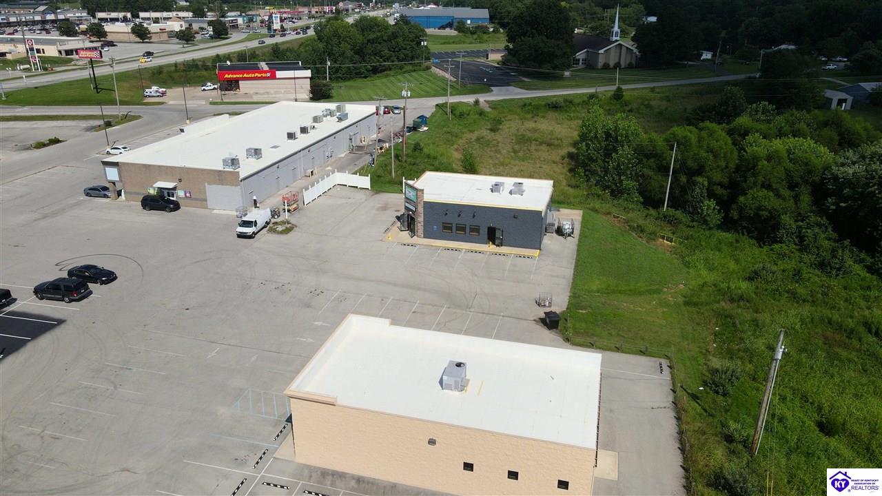 Commercial Sale in Brandenburg 2