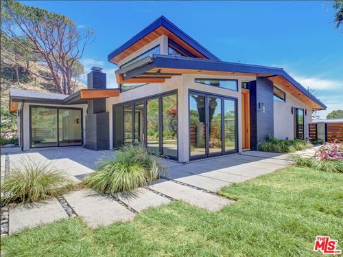 3404 Cloudcroft Drive, Malibu, CA, 90265 | Card Image