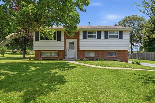 158 Westwood Manor Drive, Twp of But NW, PA, 16001 | Card Image