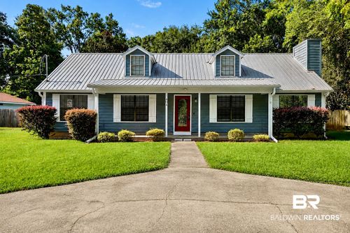 404 W Pedigo Ave, Foley, AL, 36535-1976 | Card Image