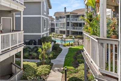 31 - Garden Grove Boulevard, Condo with 1 bedrooms, 1 bathrooms and 2 parking in Garden Grove CA | Image 3