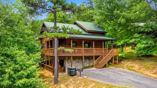 2828 Ridge Creek Cir, Sevierville, TN, 37876 | Card Image