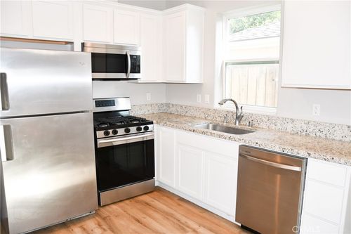 132 S Lime, Orange, CA, 92868 | Card Image