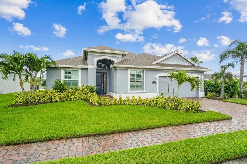 Segovia Cir, Vero Beach, FL 32966