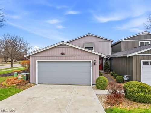 14-1-19281 Idlewood Trail, Strongsville, OH, 44149 | Card Image