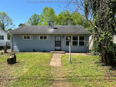 1530 Upper Midway Drive, House other with 3 bedrooms, 1 bathrooms and null parking in Dunbar WV | Image 1