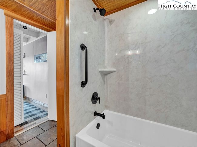 222 Grassy Gap Loop Rd, House other with 3 bedrooms, 3 bathrooms and null parking in Beech Mountain NC | Image 31