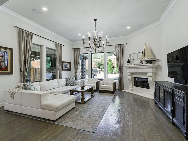 crown molding, wall of picture windows | Image 21