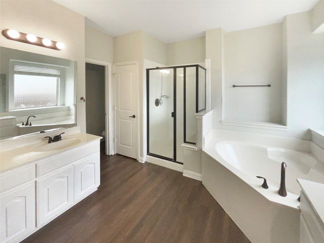 1005 Lake Hollow Dr, House other with 4 bedrooms, 4 bathrooms and null parking in Little Elm TX | Image 11
