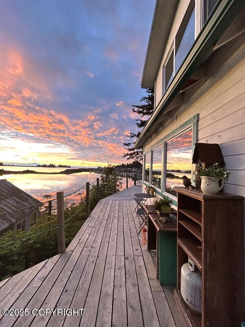 330 B St, Seldovia, AK, 99663 | Card Image