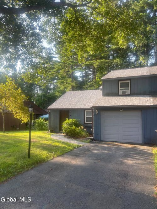 58 Snowberry Road, Malta, NY, 12020 | Card Image