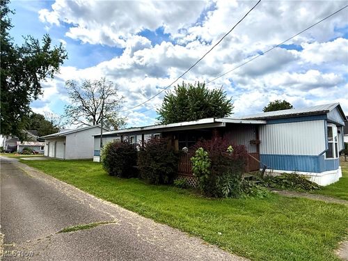 276 Broadway St, Quaker City, OH, 43773 | Card Image