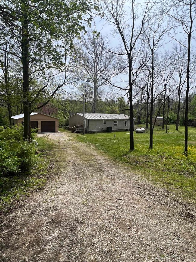 4055 S Mill Rd, House other with 3 bedrooms, 2 bathrooms and null parking in Carbon IN | Image 21