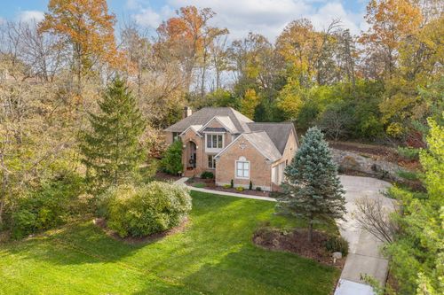 1199 Devou Woods, Covington, KY, 41011-1183 | Card Image