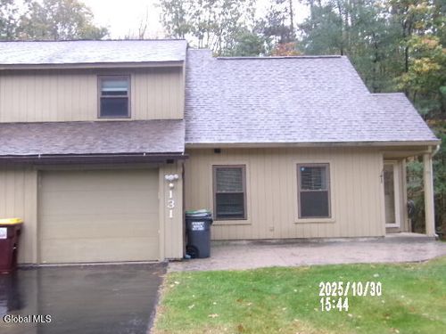 131 Thimbleberry Rd, Malta, NY, 12020-4376 | Card Image