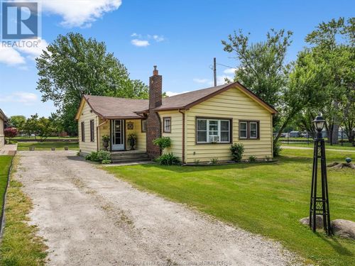327 W Belle River Rd, Belle River, ON, N8L0K7 | Card Image