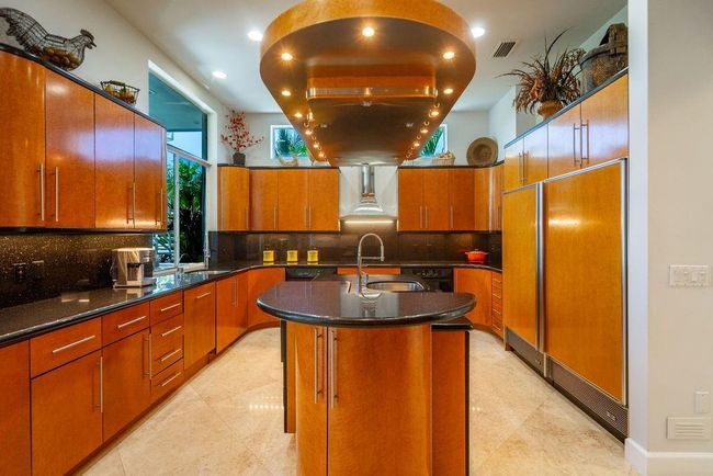 2551 Ne 31 St Ct, House other with 4 bedrooms, 6 bathrooms and null parking in Lighthouse Point FL | Image 27
