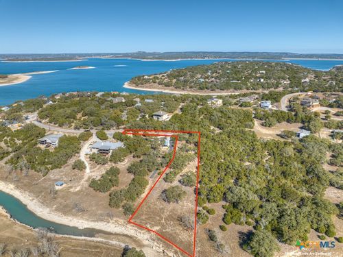 995 Five Oaks Cir, Canyon Lake, TX, 78133-5147 | Card Image