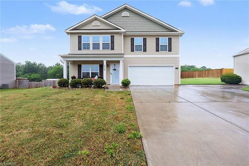 236 Ashfield Ln, Lexington, NC, 27292-8348 | Card Image