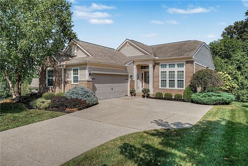 3638 Highland Green, Cincinnati, OH, 45245 | Card Image