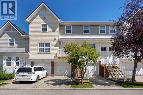 120 Prestwick Acres Lane Se, Calgary, AB, T2Z3Y3 | Card Image