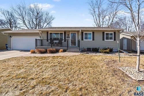 5205 S Danberry Dr Drive, Sioux Falls, SD, 57106 | Card Image
