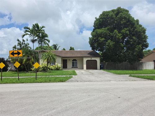 22037 Sw 129th Ave, Miami, FL, 33170-2665 | Card Image