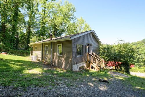 1004 College Avenue, Morgantown, WV, 26505 | Card Image