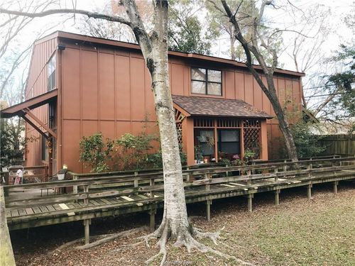16-3923 Old Oaks Dr, Bryan, TX, 77802-4705 | Card Image
