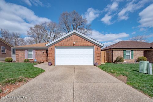 4805 Braves Ln, Louisville, KY, 40272 | Card Image
