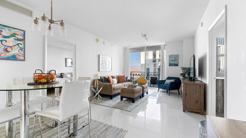 apt-620-550 Okeechobee Blvd, West Palm Beach, FL, 33401-6325 | Card Image