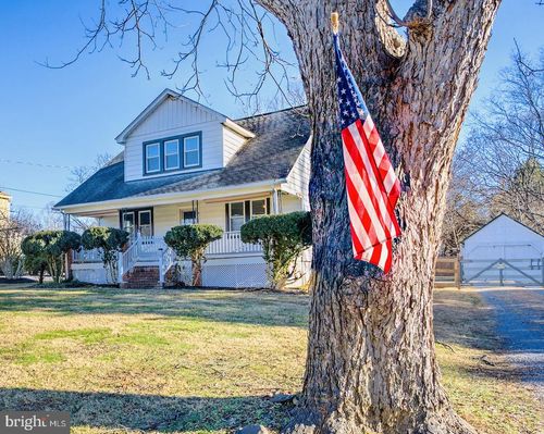 15 N Locust St, ROUND HILL, VA, 20141-2481 | Card Image