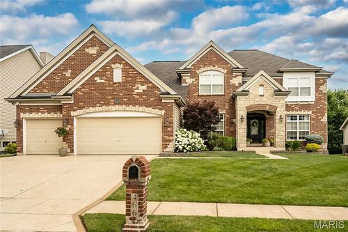 466 Blackwolf Run Dr, Wildwood, MO, 63040-1571 | Card Image