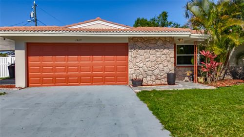 1469 S Hillcrest Ave, CLEARWATER, FL, 33756-2288 | Card Image