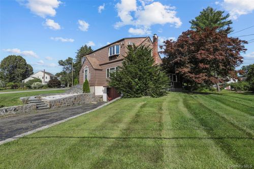 66 Sunset Dr, Brewster, NY, 10509-3818 | Card Image