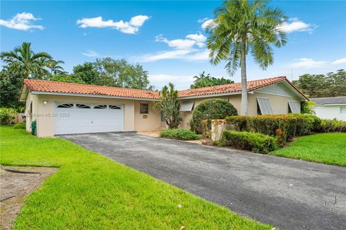 9640 Sw 72nd Ct, Pinecrest, FL, 33156-2910 | Card Image