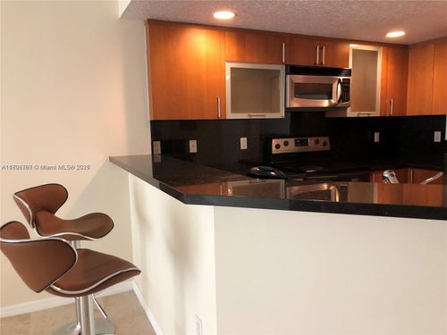 apt-210-201 Golden Isles Dr, Hallandale Beach, FL, 33009-8823 | Card Image