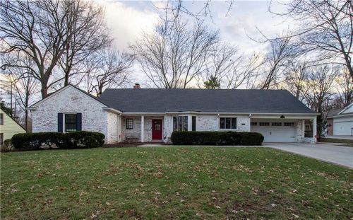 2521 W 65th St, Mission Hills, KS, 66208-1928 | Card Image