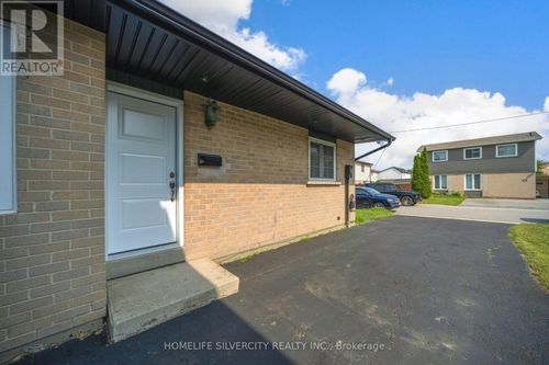 3 Hapsbury Square, Brampton (Central Park), ON, L6S1Y7 | Card Image