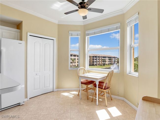 Eat-In Kitchen Area with Fountain View | Image 15