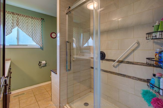 95 Railway St, House other with 3 bedrooms, 2 bathrooms and 6 parking in Lansdowne ON | Image 21