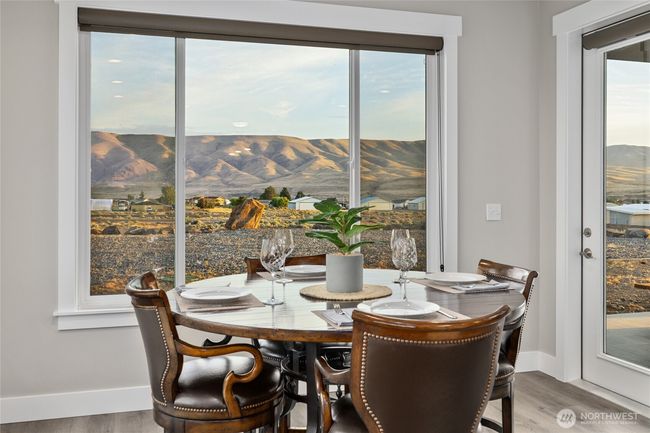 101 Wren Loop N, House other with 3 bedrooms, 3 bathrooms and 3 parking in Mattawa WA | Image 24