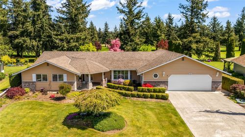 6888 Golf View Dr, Lynden, WA, 98264-9021 | Card Image