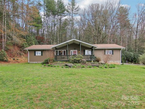 11 Floral Dr, Pisgah Forest, NC, 28768-8608 | Card Image