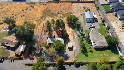 7606 Woodford Lane, West Richland, WA, 99353 | Card Image