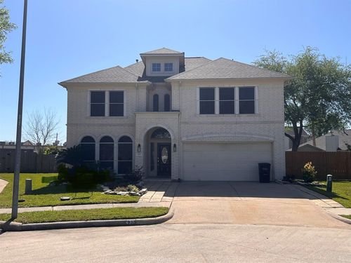435 Twin Timbers Ln, Kemah, TX, 77565-2296 | Card Image