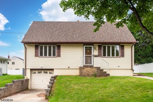 52 Huemmer Ter, Clifton, NJ, 07013-3330 | Card Image