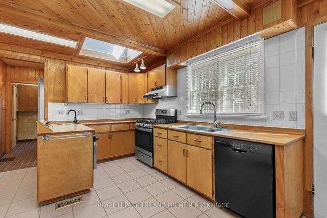 344 Vancouver St, House other with 3 bedrooms, 2 bathrooms and 6 parking in London ON | Image 8