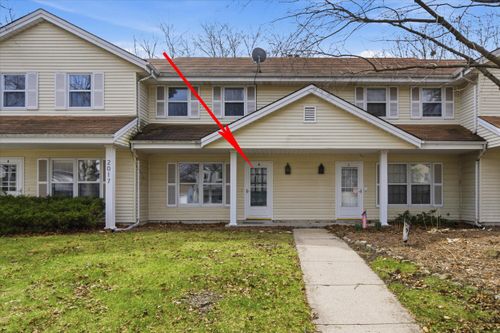 2017 Woodburn Rd, Waukesha, WI, 53188-1574 | Card Image