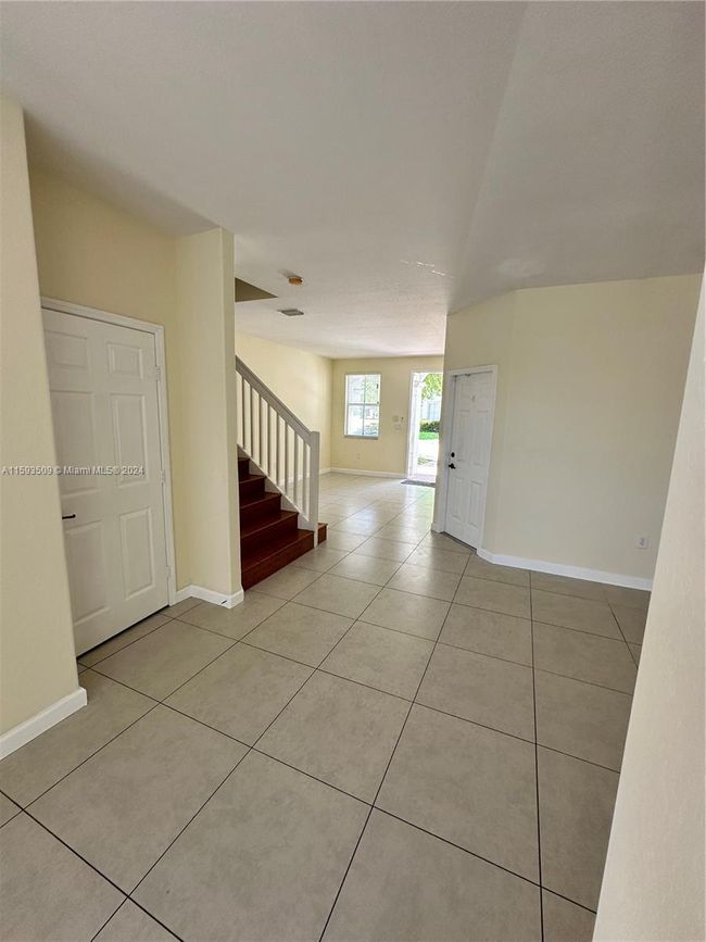10967 - 10967 Nw 79th St, Townhouse with 4 bedrooms, 2 bathrooms and null parking in Doral FL | Image 25